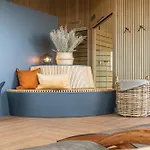 فندق Arthotel Bakker 3*