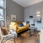Arthotel Bakker فندق بوركم