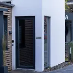 Arthotel Bakker فندق بوركم