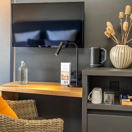 ホテル Arthotel Bakker