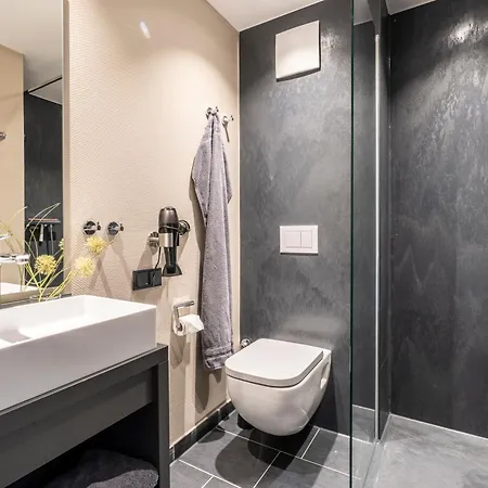 Arthotel Bakker Hotel 3*