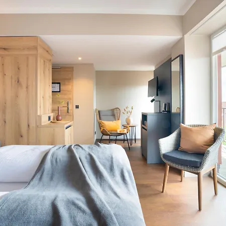 Arthotel Bakker ホテル ボルクム