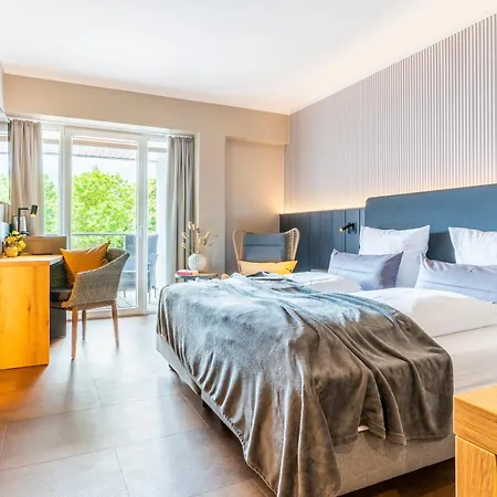 ホテル Arthotel Bakker 3*