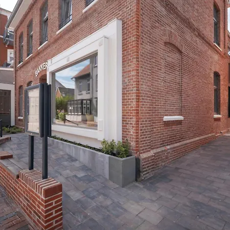 Arthotel Bakker ホテル