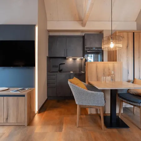 ホテル Arthotel Bakker 3*