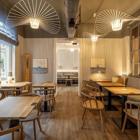 ホテル Arthotel Bakker ボルクム