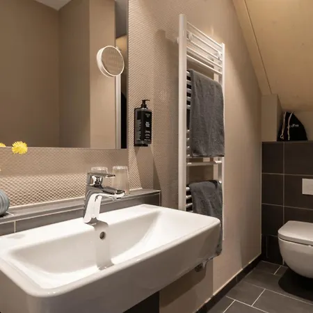מלון Arthotel Bakker