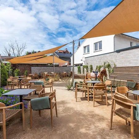 Arthotel Bakker Hotel 3*